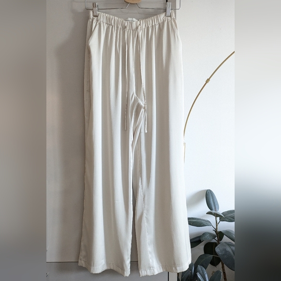 Abercrombie & Fitch Satin Trousers - Picture 9 of 9